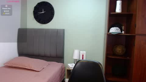 valevicious online show from 04-06-26, 01:23