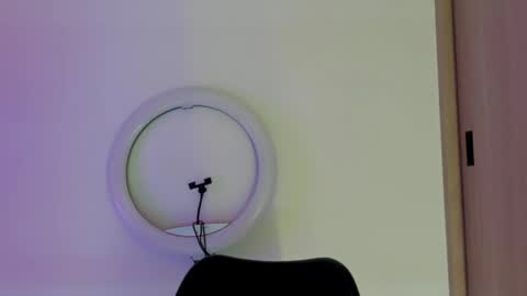 Snapshot of valezny69 chatting on 05-12-26, 07:00 Valezny V online show from 05-12-26, 07:00