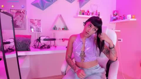 Valkiria online show from 04-21-26, 04:30