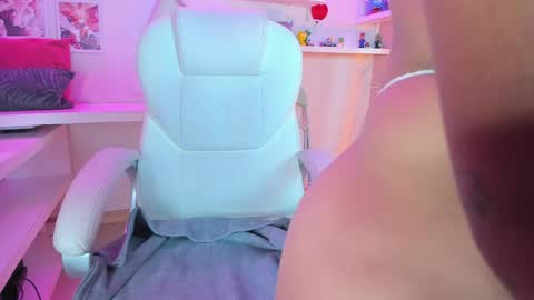 Valkiria online show from 04-27-26, 04:43