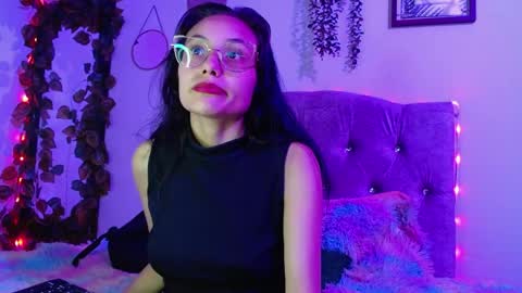 valkiry_ online show from 04-27-26, 08:51