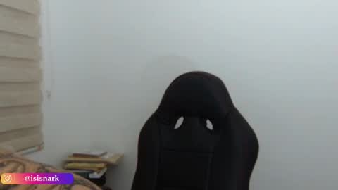 Snapshot of valkyriarose chatting on 10-08-25, 12:08 Isis online show from 10-08-25, 12:08