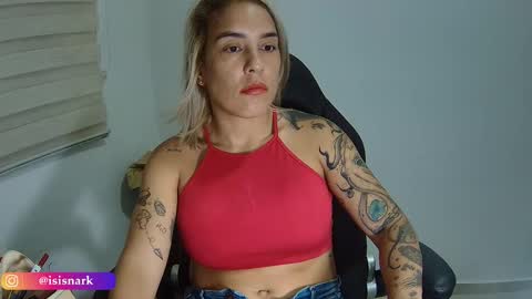 Snapshot of valkyriarose chatting on 10-19-25, 01:06 Isis online show from 10-19-25, 01:06