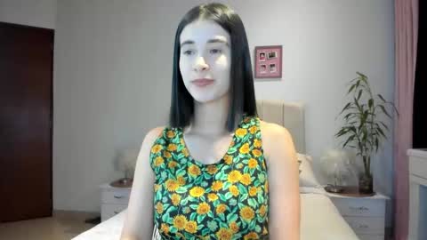 Snapshot of vallejo_macarena chatting on 04-12-26, 02:49 Macarena online show from 04-12-26, 02:49