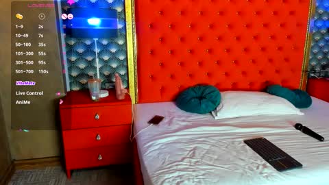 Snapshot of valleriejonnes chatting on 11-13-25, 04:11 Valerie Val V online show from 11-13-25, 04:11