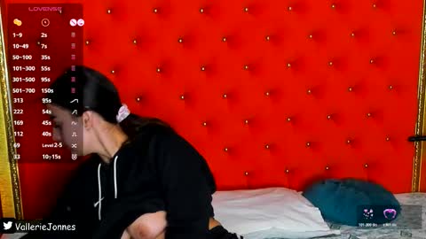 Snapshot of valleriejonnes chatting on 02-05-26, 03:22 Valerie Val V online show from 02-05-26, 03:22