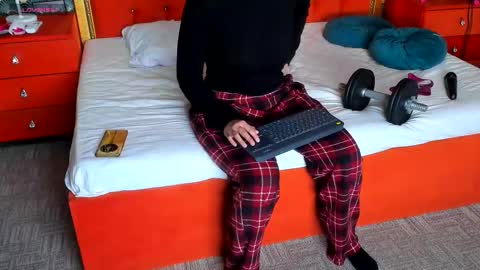 Snapshot of valleriejonnes chatting on 03-07-26, 09:12 Valerie Val V online show from 03-07-26, 09:12