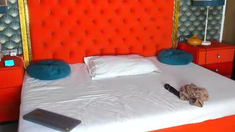 Snapshot of valleriejonnes chatting on 07-19-26, 07:06 Valerie Val V online show from 07-19-26, 07:06