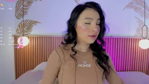 valleriie_ online show from 05-19-26, 04:24
