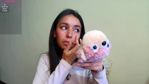 Snapshot of vallery_evanss chatting on 12-16-25, 08:25 Taty independent account online show from 12-16-25, 08:25