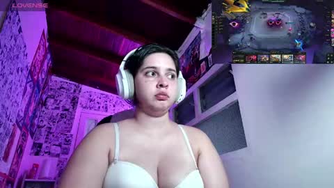 Im Violet online show from 04-24-26, 03:53