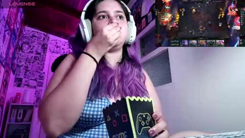 Im Violet online show from 04-26-26, 01:03