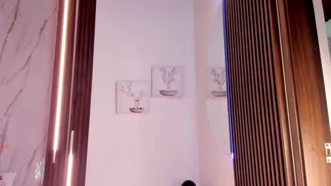 Vallolet Peach  online show from 02-05-26, 12:10