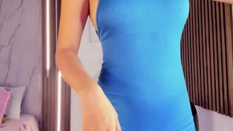 Vallolet Peach  online show from 02-10-26, 12:09