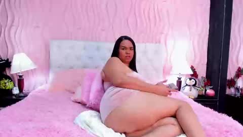 Snapshot of valrery_roussex chatting on 03-07-25, 07:05 Valery online show from 03-07-25, 07:05