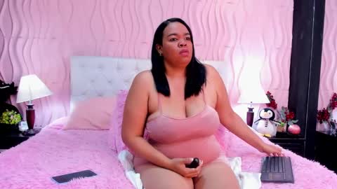 Snapshot of valrery_roussex chatting on 03-07-25, 10:43 Valery online show from 03-07-25, 10:43