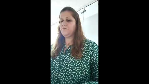 Snapshot of valu2208 chatting on 12-04-25, 02:26 valu2208 online show from 12-04-25, 02:26