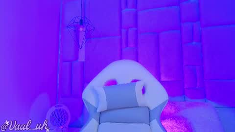 Snapshot of valuh_blake chatting on 07-23-26, 04:10 Valuh online show from 07-23-26, 04:10