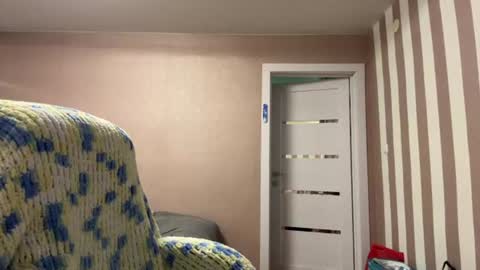 Snapshot of valvet_sky chatting on 06-10-26, 09:03 Lily online show from 06-10-26, 09:03