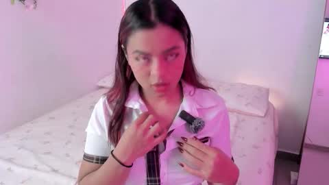 Snapshot of valy_shyness chatting on 11-21-25, 04:00 valy_shyness online show from 11-21-25, 04:00