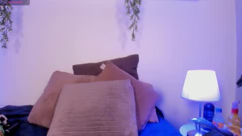 vamp  online show from 11-24-25, 10:42