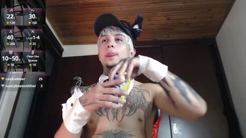 david guzman i model independenthelp me with a thumbs up online show from 12-15-24, 11:31