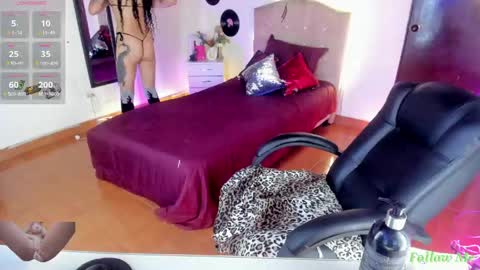 Snapshot of vampirella_crazy chatting on 04-30-26, 08:57 Valeria online show from 04-30-26, 08:57