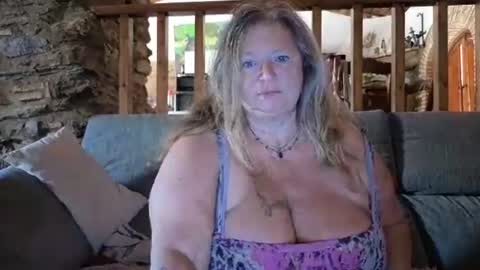 vampwoman online show from 09-23-25, 01:03