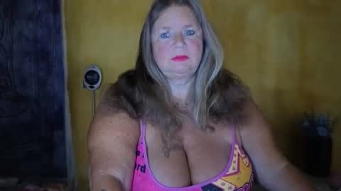 Snapshot of vampwoman chatting on 06-08-26, 06:36 vampwoman online show from 06-08-26, 06:36