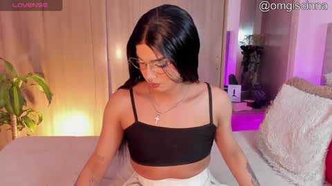 Cinnamon  online show from 12-20-25, 05:25