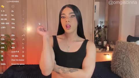 Snapshot of vampy__cinna chatting on 02-10-26, 08:57 Cinnamon online show from 02-10-26, 08:57