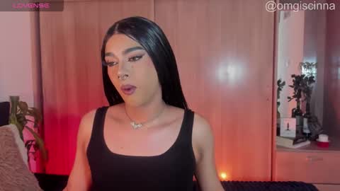 Snapshot of vampy__cinna chatting on 02-23-26, 07:17 Cinnamon online show from 02-23-26, 07:17