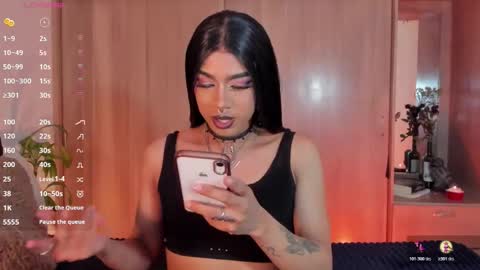 Snapshot of vampy__cinna chatting on 02-26-26, 10:09 Cinnamon online show from 02-26-26, 10:09