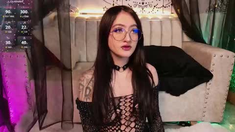 Follow me in me ONLYFANS Giselxox online show from 10-19-25, 09:04