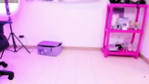       Please help me to reach 300 thumbs up online show from 01-12-25, 04:10