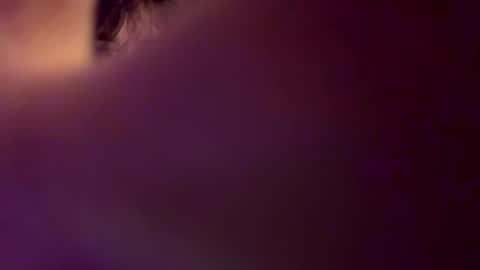 Snapshot of vanandjuani chatting on 11-02-25, 06:54 vanessa online show from 11-02-25, 06:54