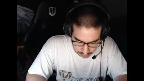 Snapshot of vancoserx111 chatting on 06-05-26, 03:02 vancoserx111 online show from 06-05-26, 03:02