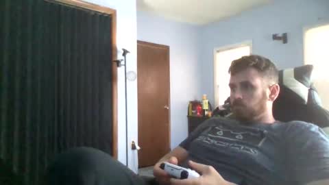 Vandal2021 online show from 11-17-25, 03:18