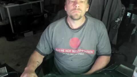 Snapshot of vandonh chatting on 06-02-26, 01:46 vandonh online show from 06-02-26, 01:46