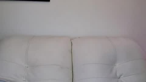 Snapshot of vanesam chatting on 06-23-26, 04:32 vanessa and samantha online show from 06-23-26, 04:32