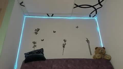 Vanessa online show from 01-22-25, 06:52