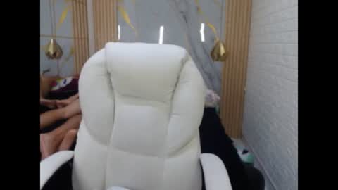 vanessa online show from 06-10-26, 07:02