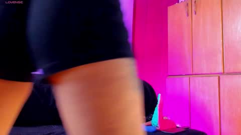 Vanessa online show from 11-06-25, 04:19