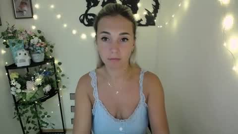 Snapshot of vanessa_joy_ chatting on 07-03-26, 08:54 Vanessa online show from 07-03-26, 08:54