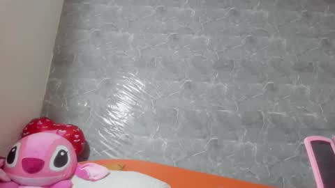 vanessaadol online show from 03-04-25, 08:35