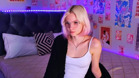 Vanessa online show from 04-09-26, 02:55