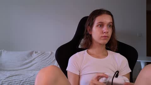 vanessa online show from 12-20-24, 03:14