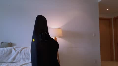 vanessa online show from 12-27-24, 02:36