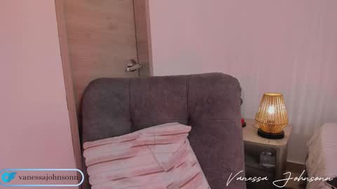 vanessajohnsonn online show from 11-20-25, 09:36