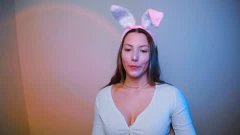 Snapshot of vanessakim_ chatting on 12-29-24, 08:48 Vanessa online show from 12-29-24, 08:48